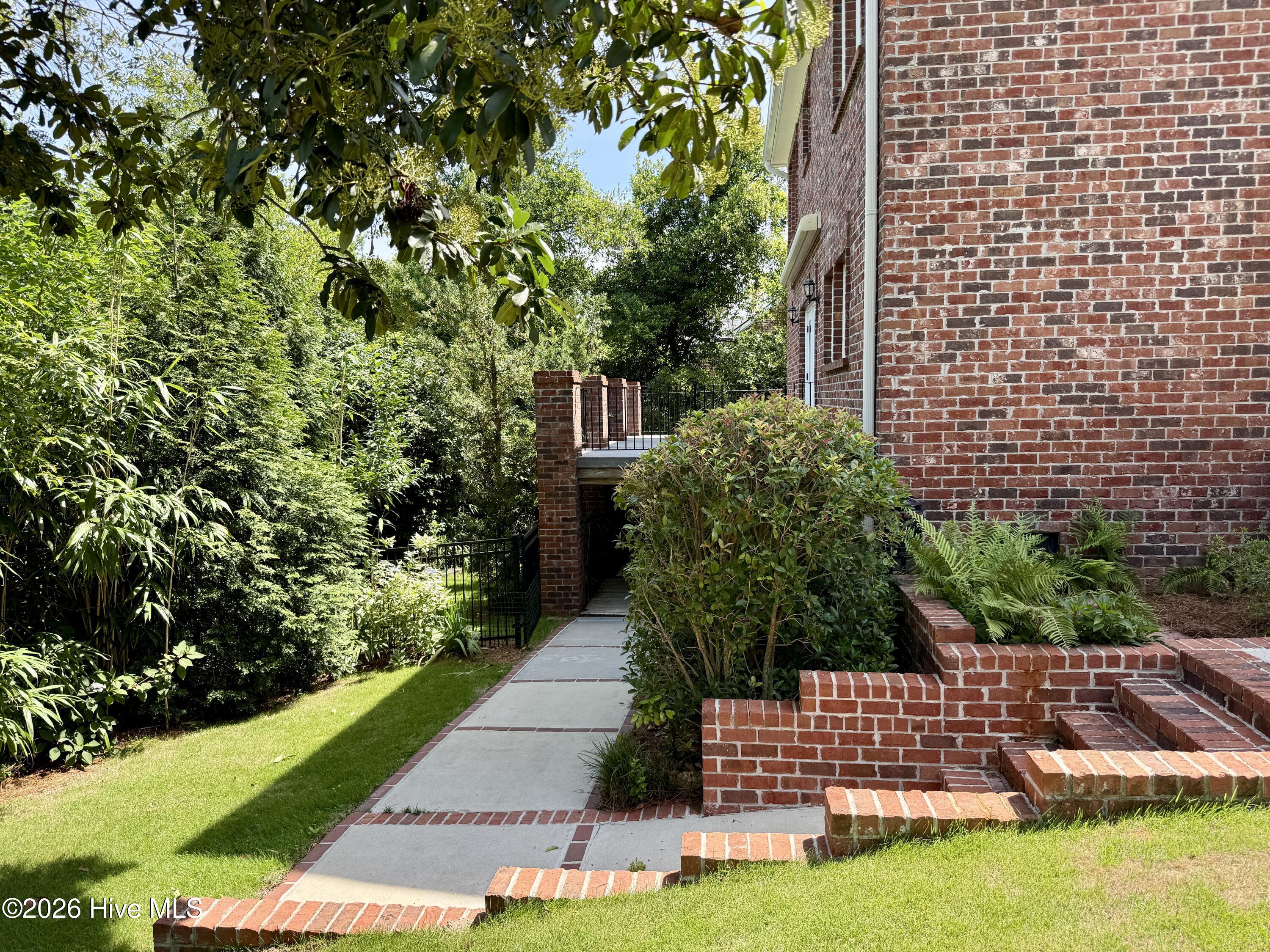 3045 Bransford Road