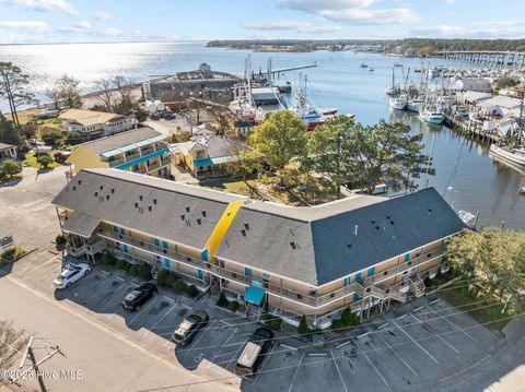 Condo For Sale - 305 South Avenue # 33<br/> Pamlico County, Oriental, NC 28571