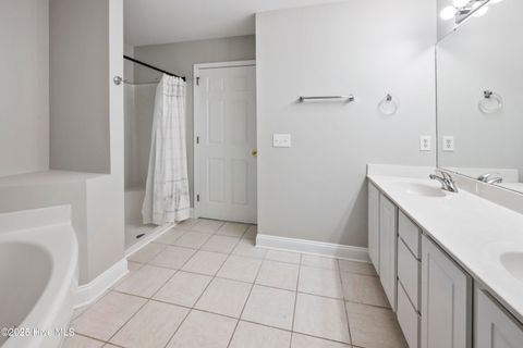 Tiny photo for 1422 Willoughby Park Court #Unit 5, Wilmington, NC 28412 (MLS # 100550013)