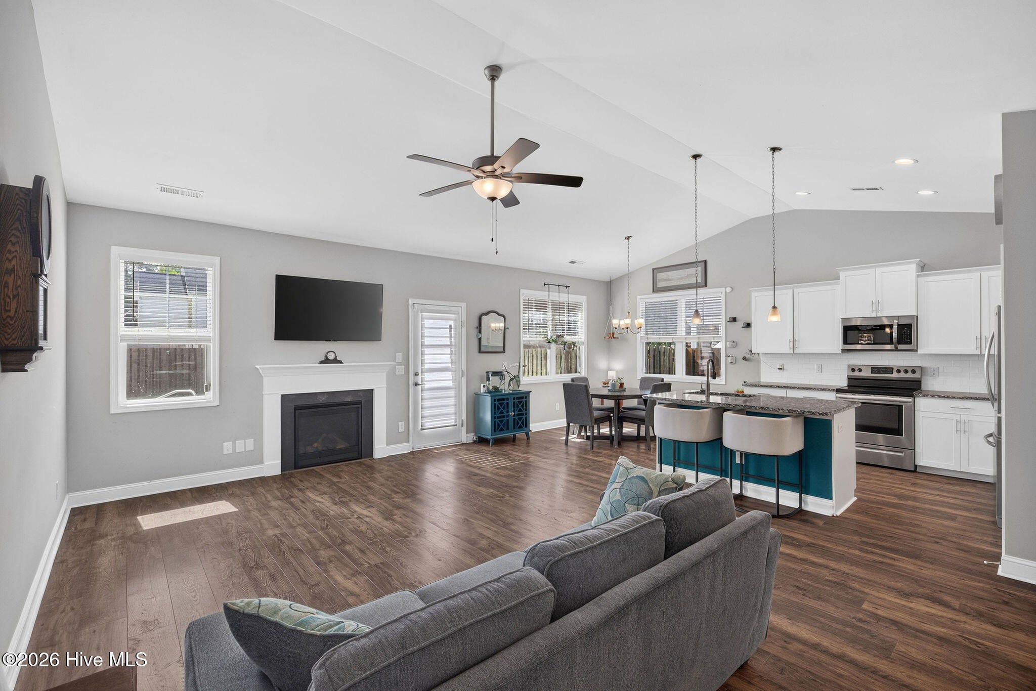 3008 Primrose Lane