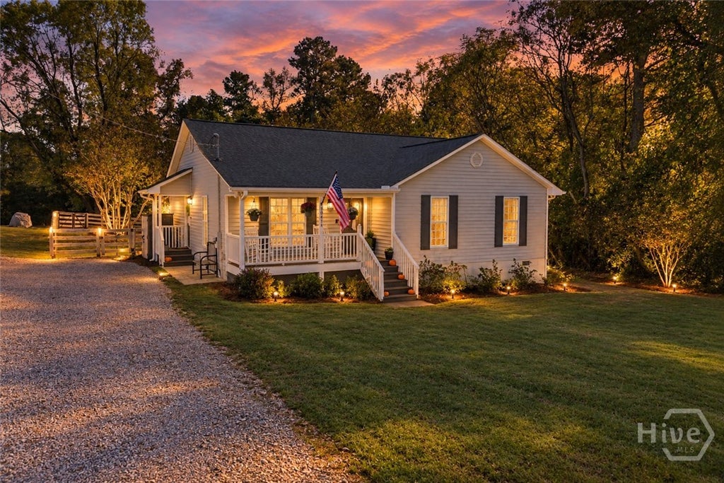 Photo of 10411 Double Bridges Road, Winterville, GA 30683 (MLS # CL364531)