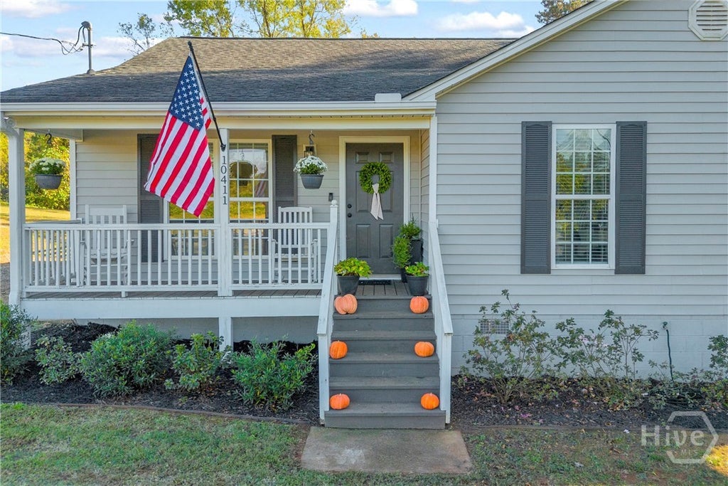 Photo of 10411 Double Bridges Road, Winterville, GA 30683 (MLS # CL364531)