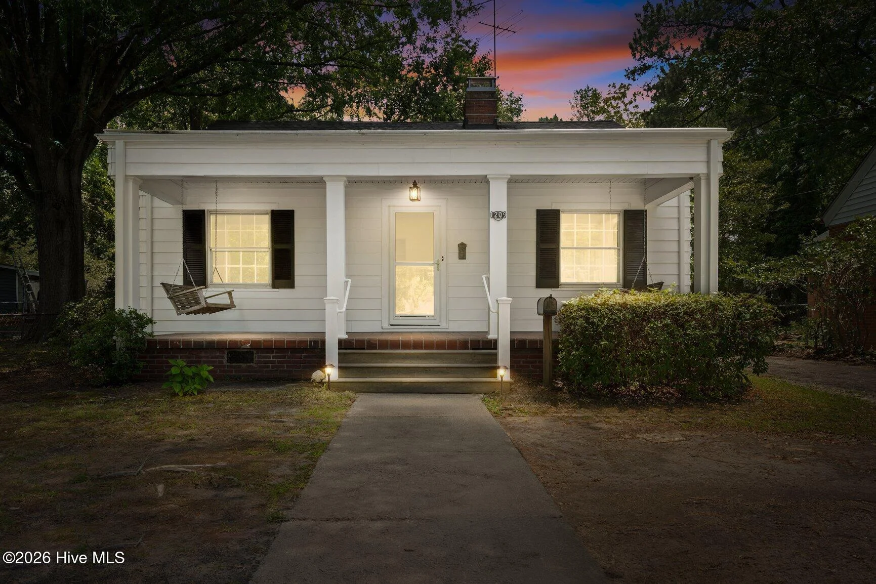 1209 W Thomas Street
