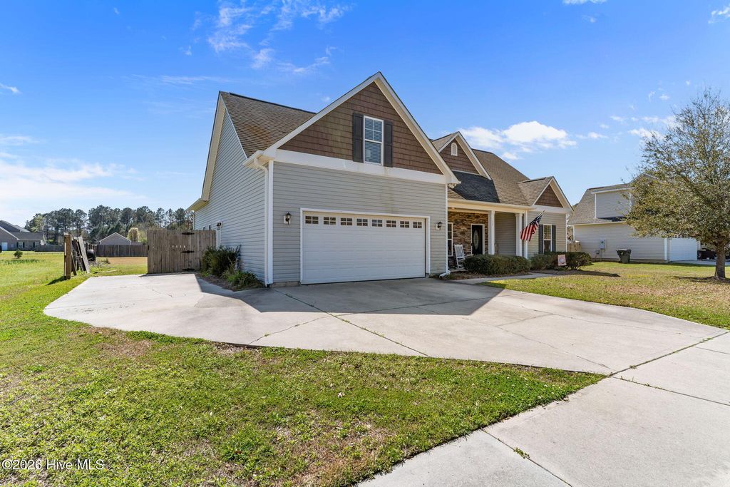 Photo of 31 Babbling Creek Road, Rocky Point, NC 28457 (MLS # 100561323)