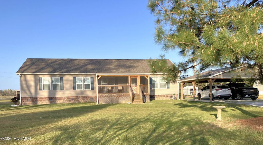 Photo of 1406 White Oak River Road, Maysville, NC 28555 (MLS # 100564013)