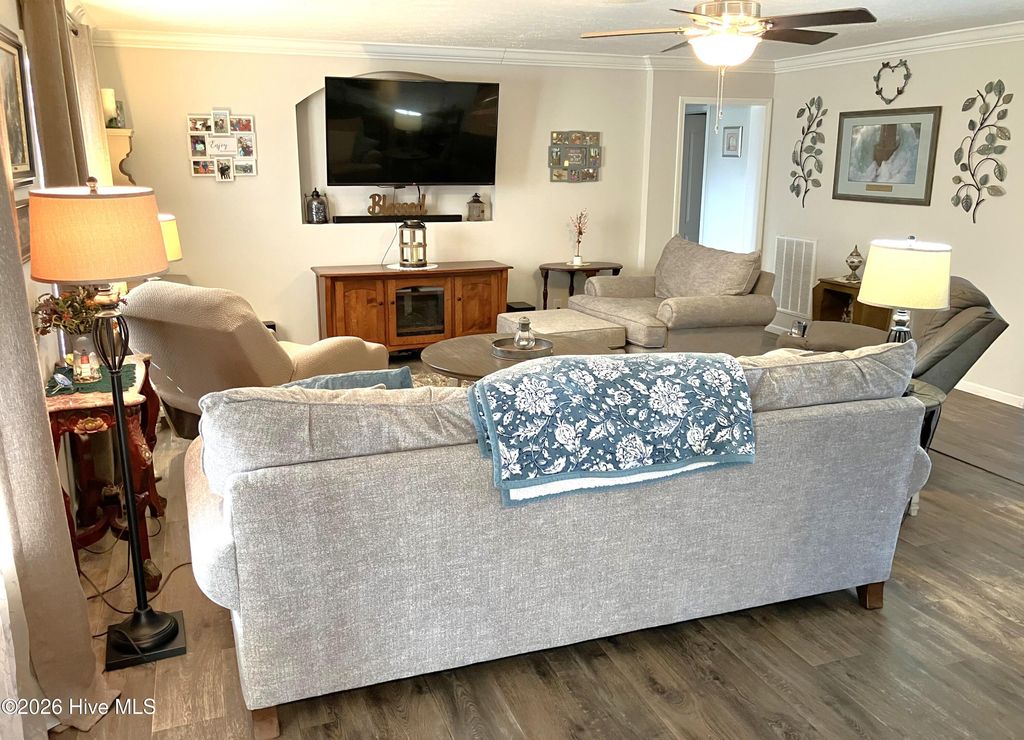 Photo of 1406 White Oak River Road, Maysville, NC 28555 (MLS # 100564013)