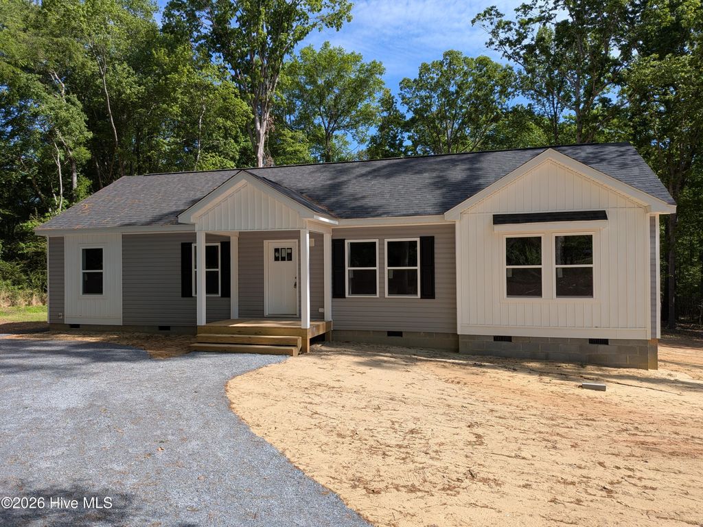 Photo of 115 Holmes Lane, Robbins, NC 27325 (MLS # 100567349)