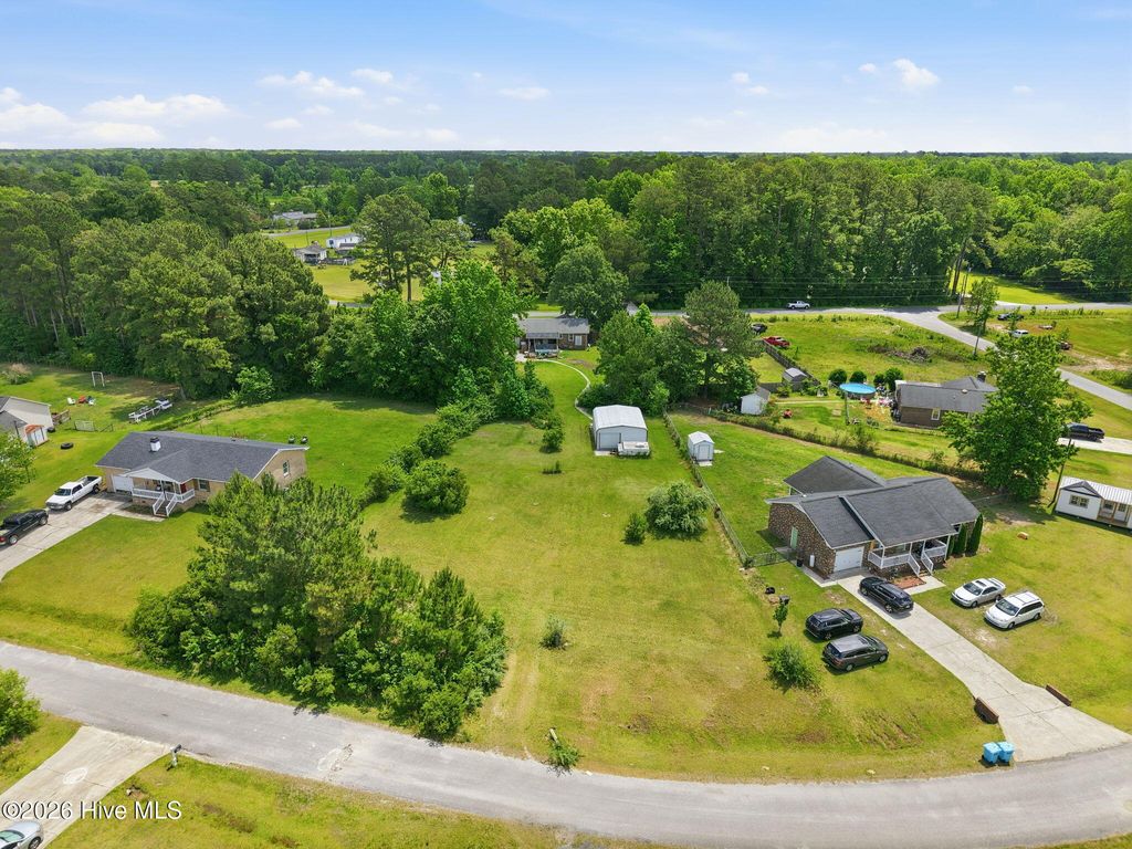Photo of 246 Ernest Gurganus Road, Jacksonville, NC 28540 (MLS # 100576307)