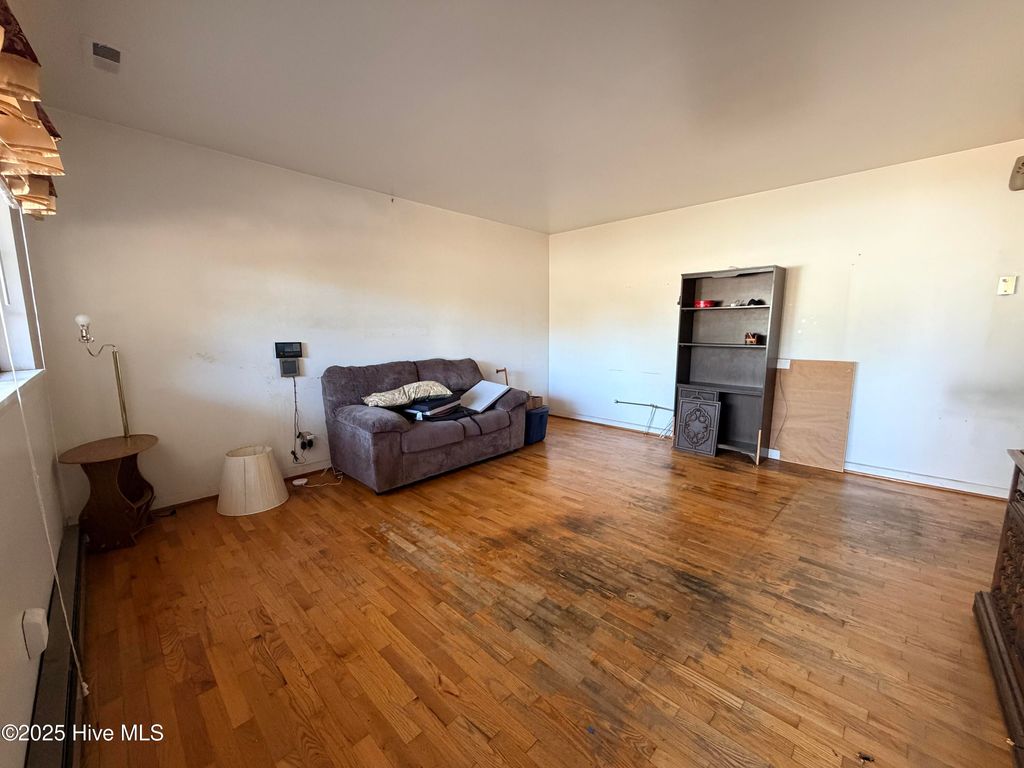 Photo of 5624 Saint Nicholas Road, Wilmington, NC 28405 (MLS # 100546898)