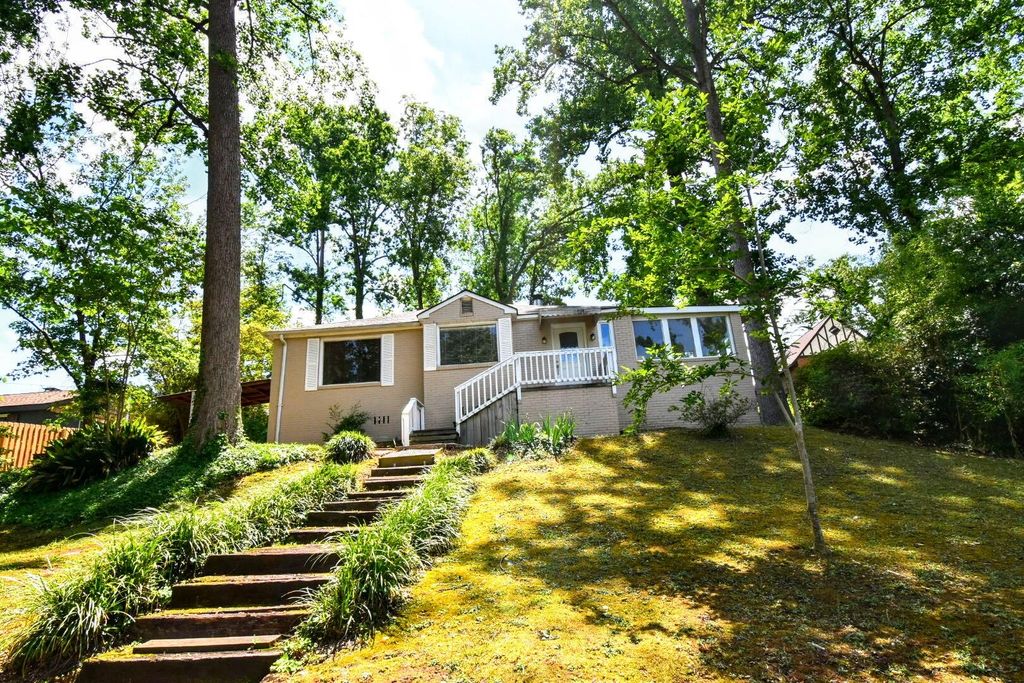 Photo of 2312 Laurel Lane, Augusta, GA 30904 (MLS # 555599)