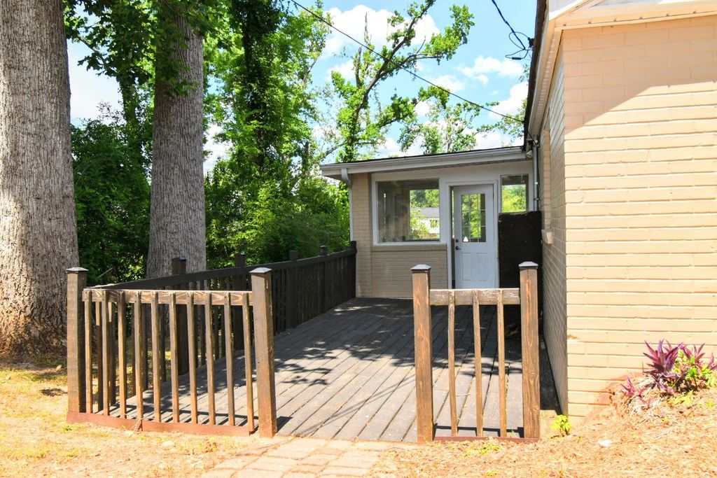 Photo of 2312 Laurel Lane, Augusta, GA 30904 (MLS # 555599)