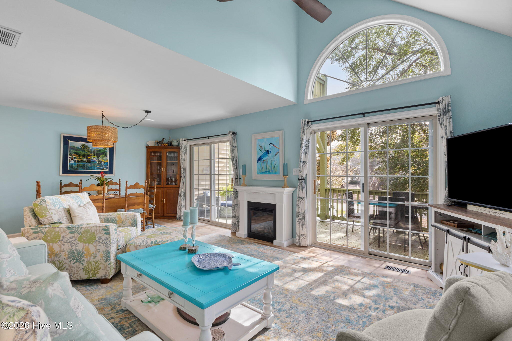 116 Periwinkle Drive West