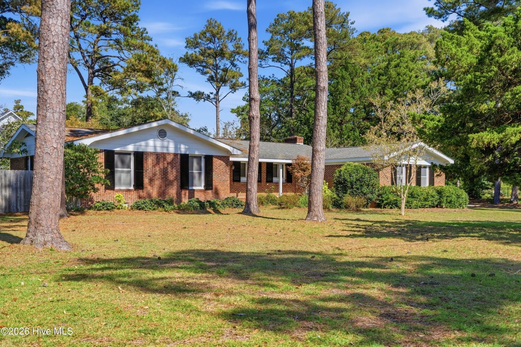 Photo of 216 Lands End Road, Morehead City, NC 28557 (MLS # 100607225)