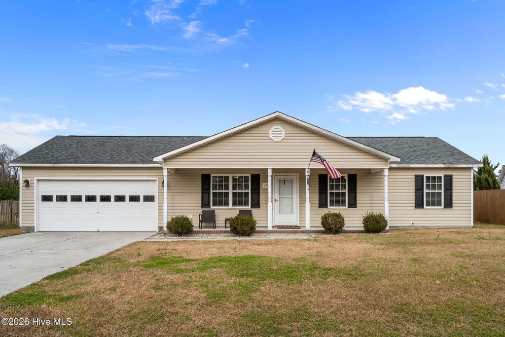 Photo of 210 Hackney Ridge Lane, Jacksonville, NC 28540 (MLS # 100547343)