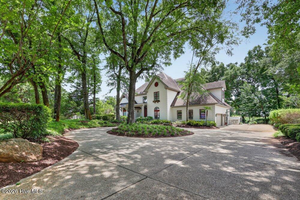 1511 Pembroke Jones Drive