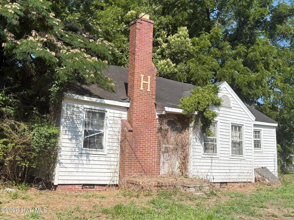 Photo of 519 Jefferson Street, Plymouth, NC 27962 (MLS # 100581332)