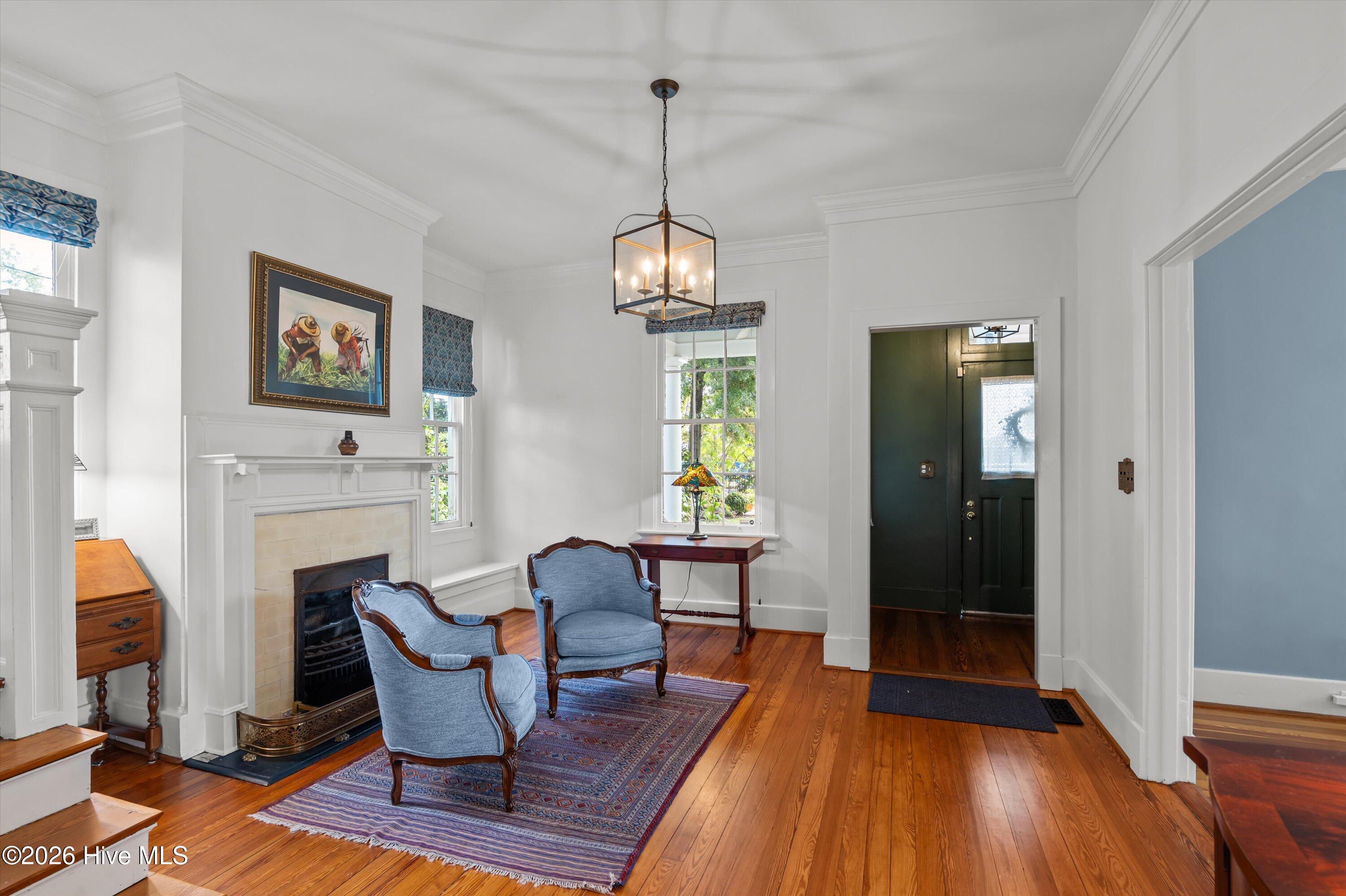 2509 Bellevue Avenue