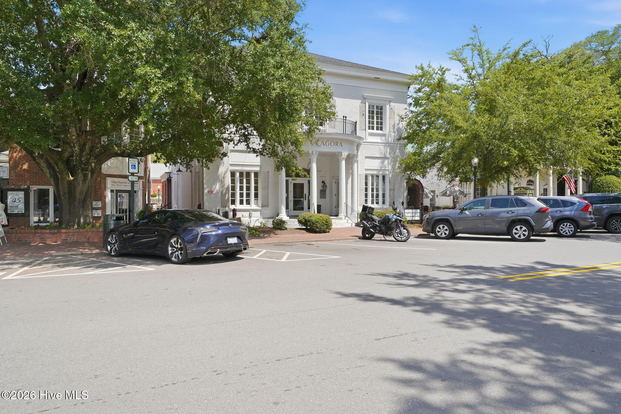 15 Chinquapin Road