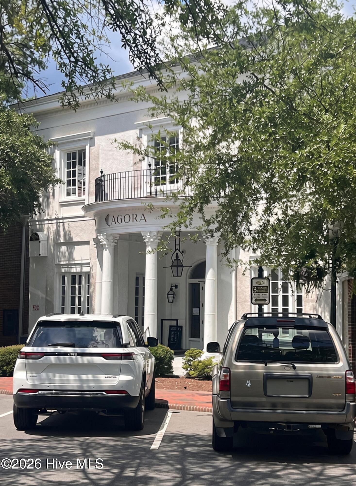 15 Chinquapin Road
