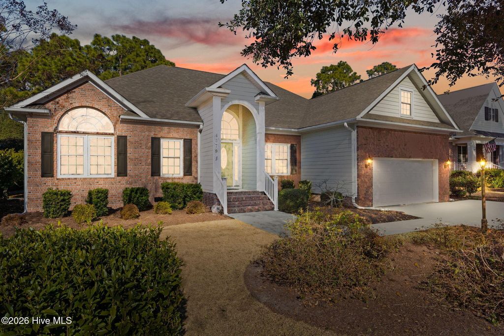 Photo of 4379 Gauntlet Drive SE, Southport, NC 28461 (MLS # 100548077)