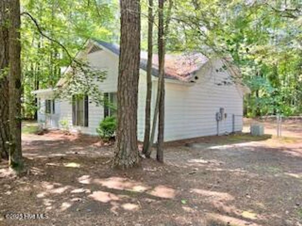 Photo of 1587 Rosemond Drive, Greenville, NC 27834 (MLS # 100524330)