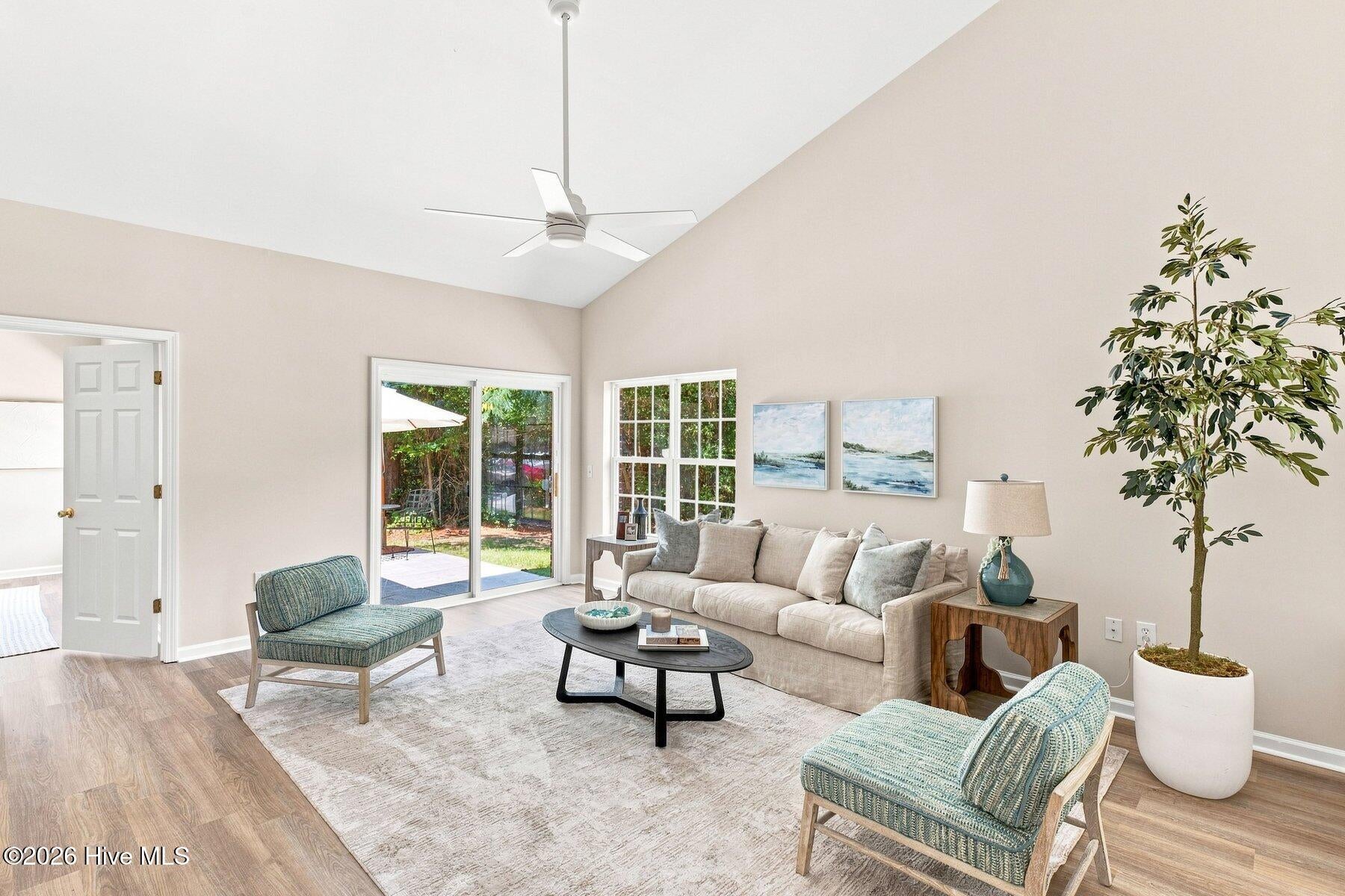 308 Hibiscus Way