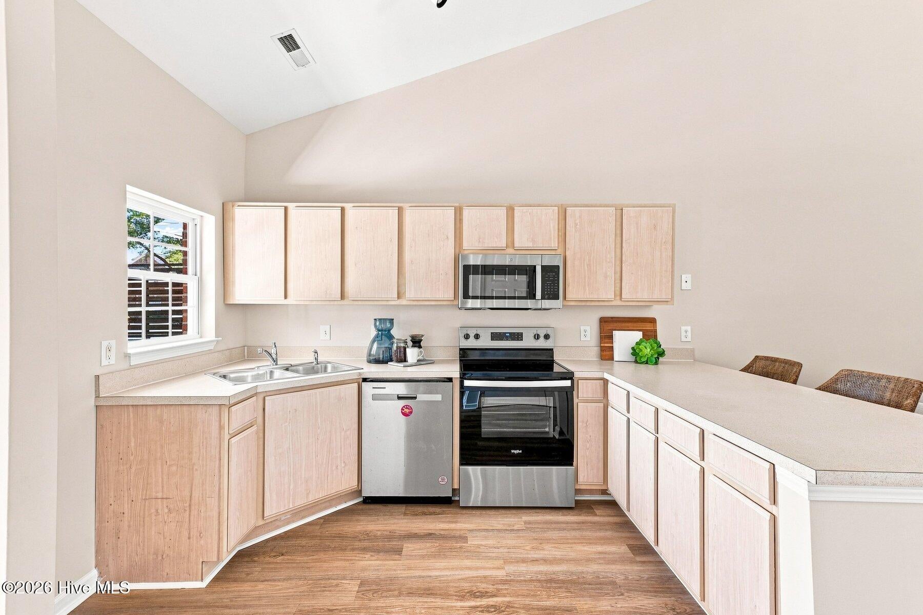 308 Hibiscus Way