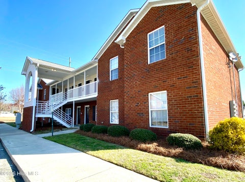 Apartment For Rent - 3001 Macgregor Downs Road #202<br/> Greenville, NC 27834