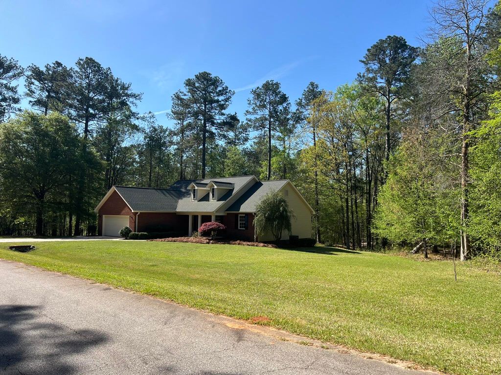 Photo of 115 Charlotte Drive, McCormick, SC 29835 (MLS # 554021)