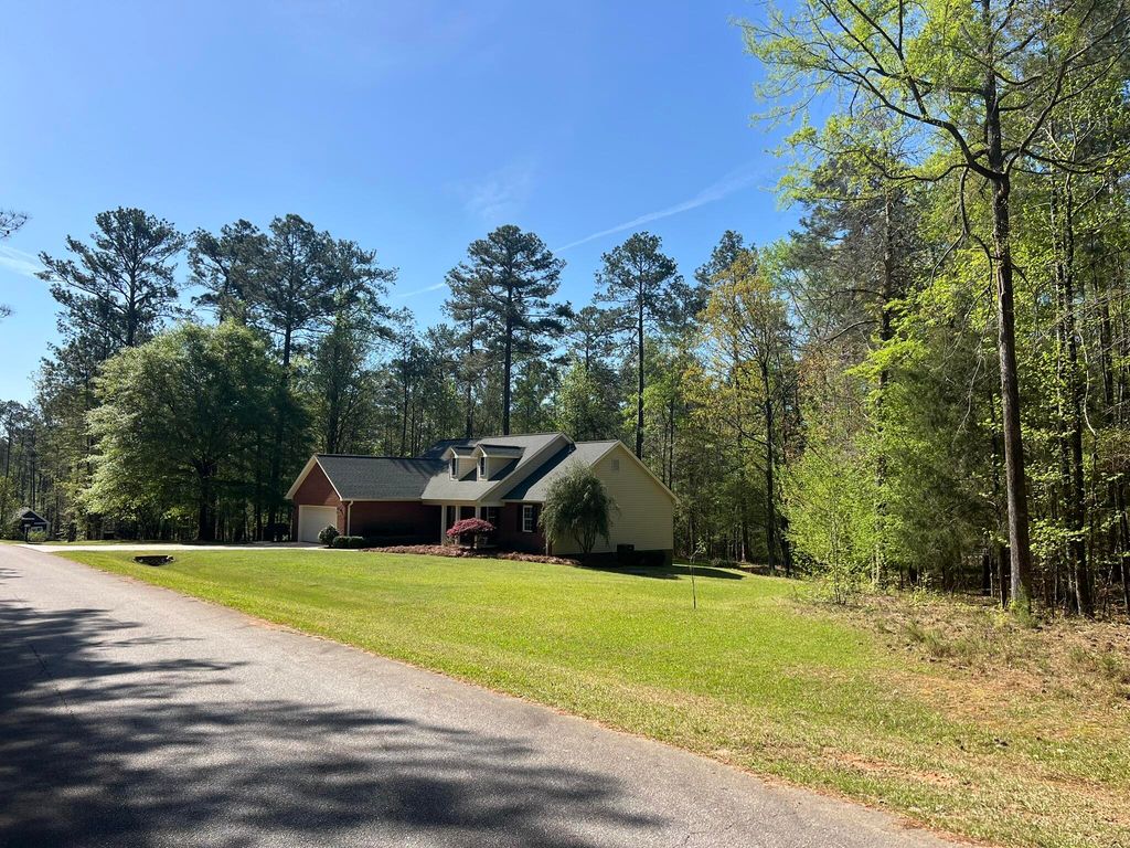 Photo of 115 Charlotte Drive, McCormick, SC 29835 (MLS # 554021)
