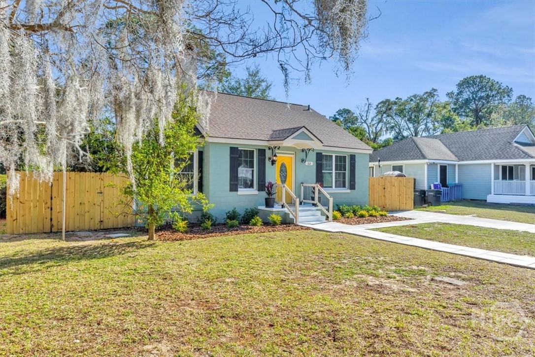 112 Oleander Avenue