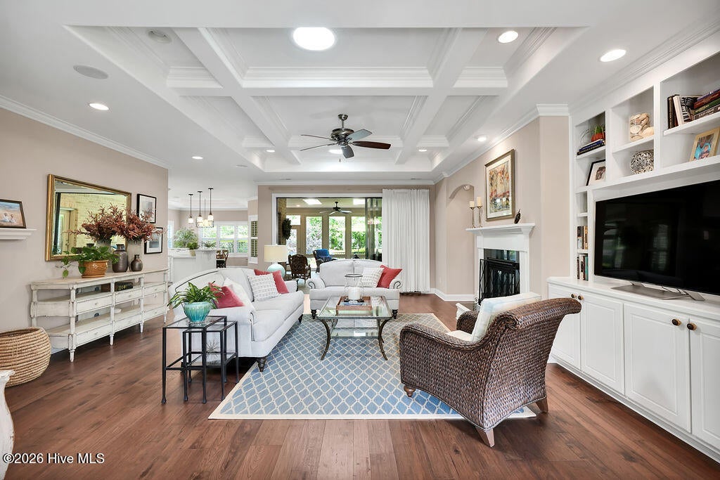 1069 Leesburg Drive