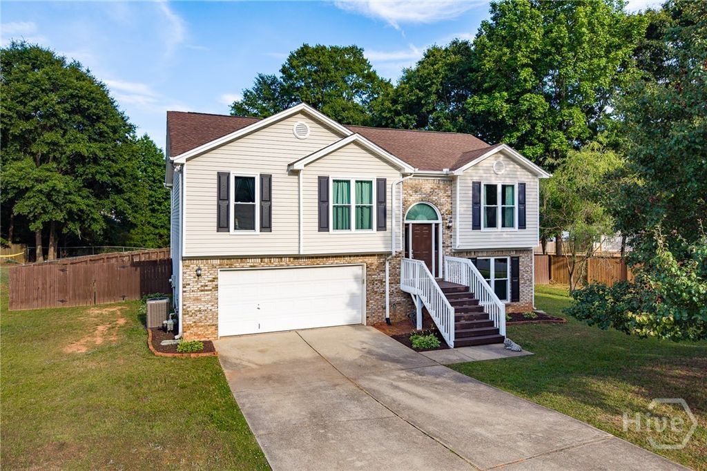 Photo of 112 Pinkston Court, Winder, GA 30680 (MLS # CL355649)