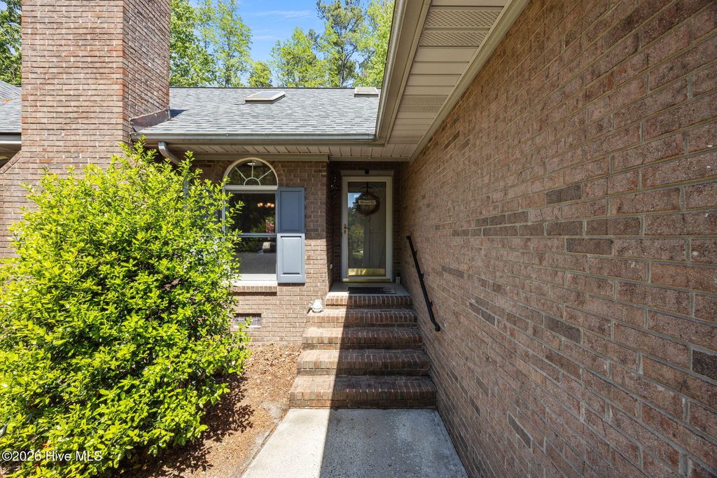 Photo of 1015 Laurel Valley Drive, New Bern, NC 28562 (MLS # 100567257)
