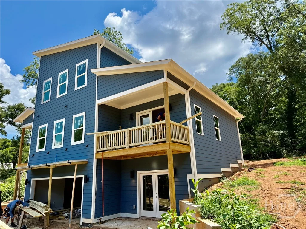 146 N Peter Street
