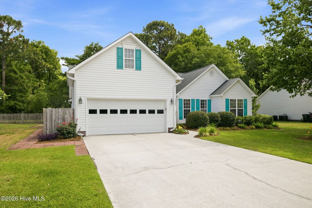 Photo of 5121 Woods Edge Road, Wilmington, NC 28409 (MLS # 100582975)