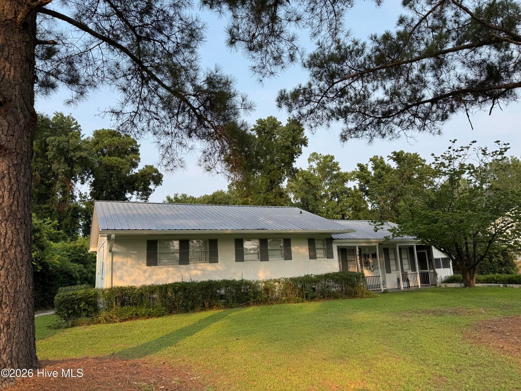 Photo of 932 Roberdel Road, Rockingham, NC 28379 (MLS # 100593330)