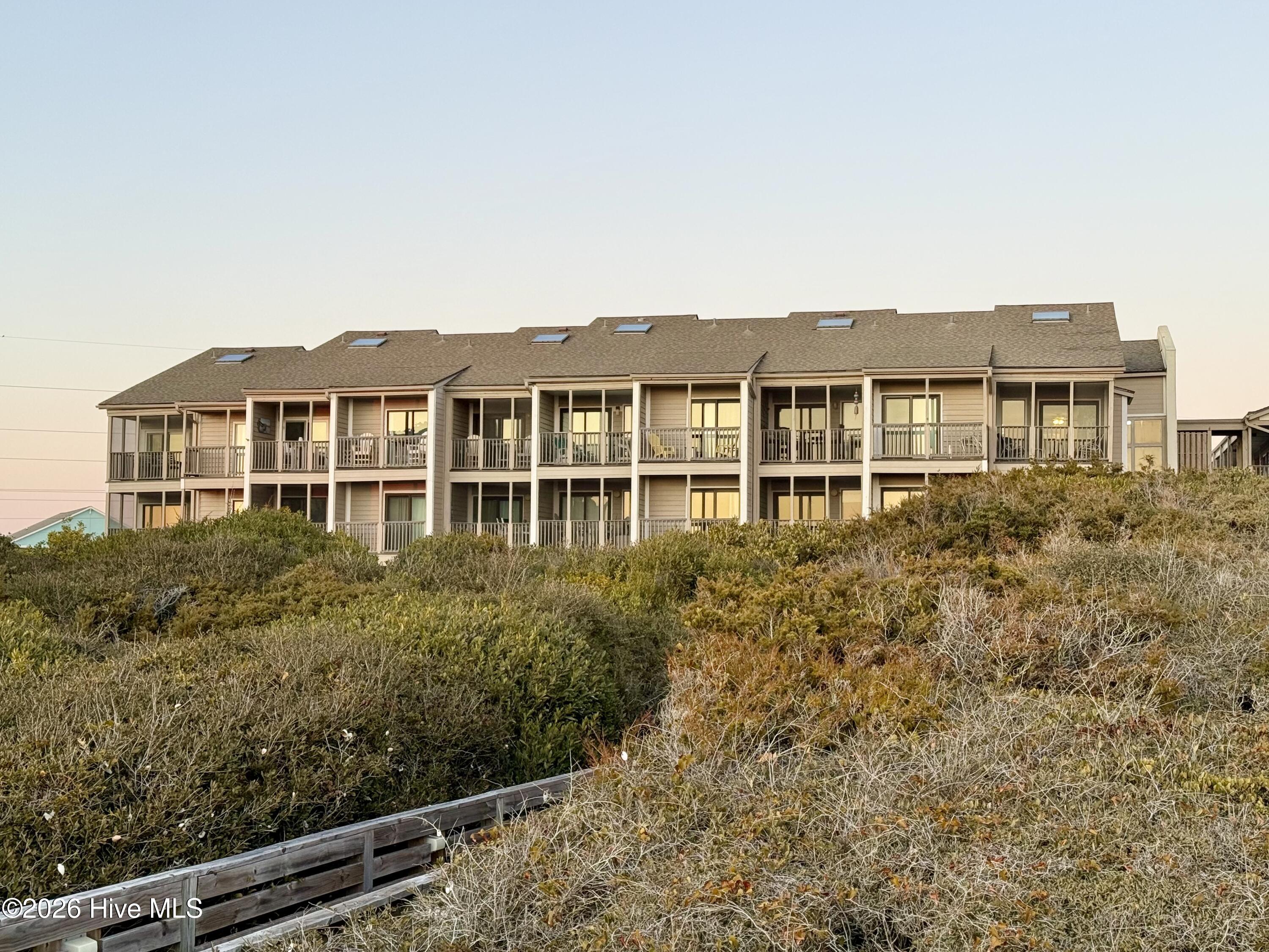 2511 W Ft Macon Road 208