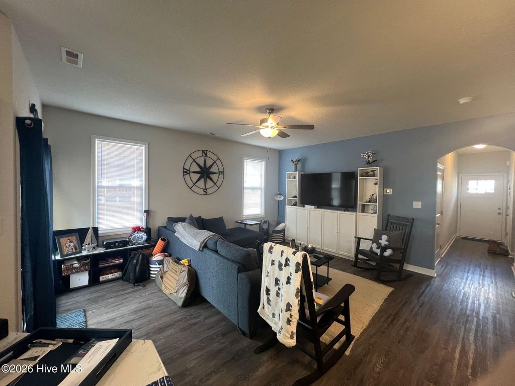 Photo of 208 Shallowbag Bay Lane, Jacksonville, NC 28546 (MLS # 100560818)