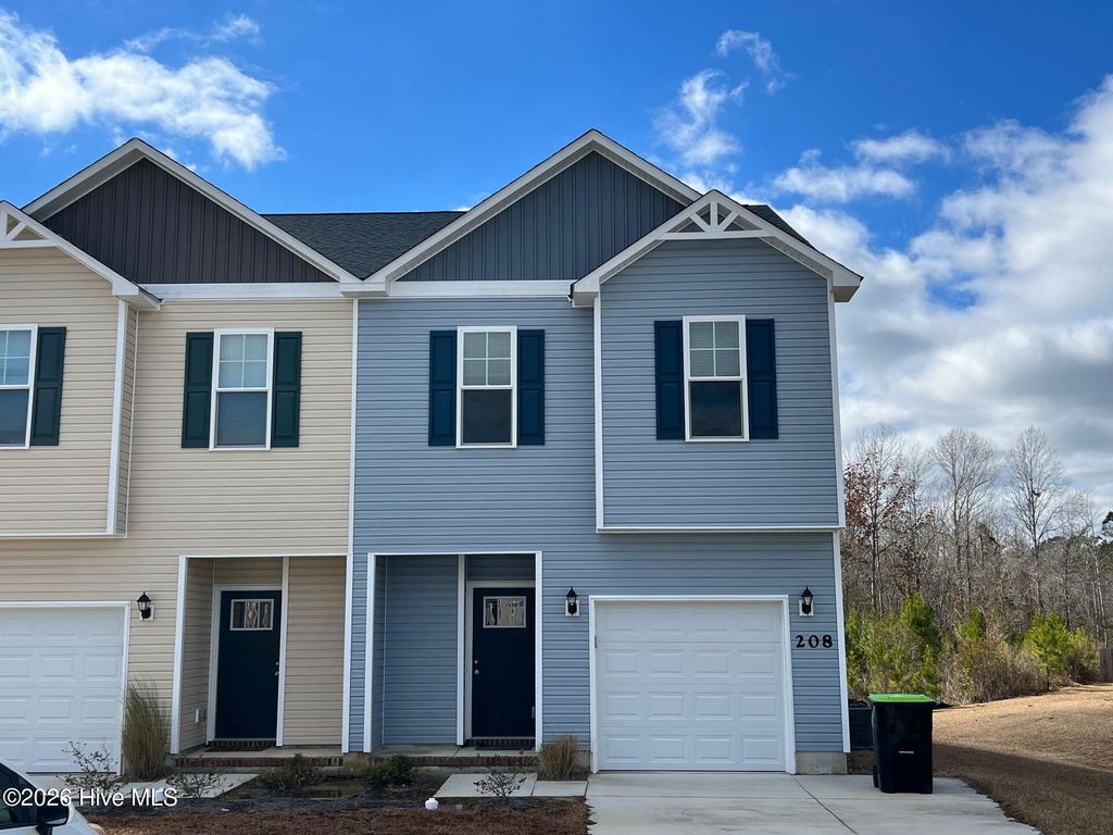 Photo of 208 Shallowbag Bay Lane, Jacksonville, NC 28546 (MLS # 100560818)