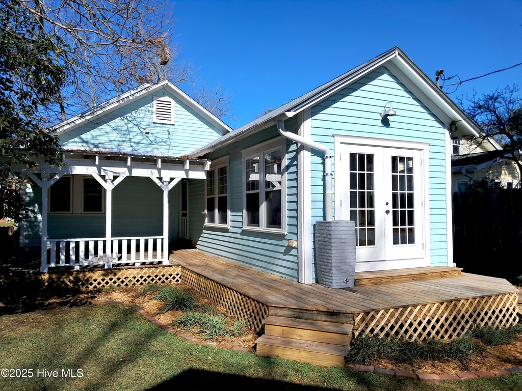 Photo of 1513 Rhem Avenue, New Bern, NC 28560 (MLS # 100545095)