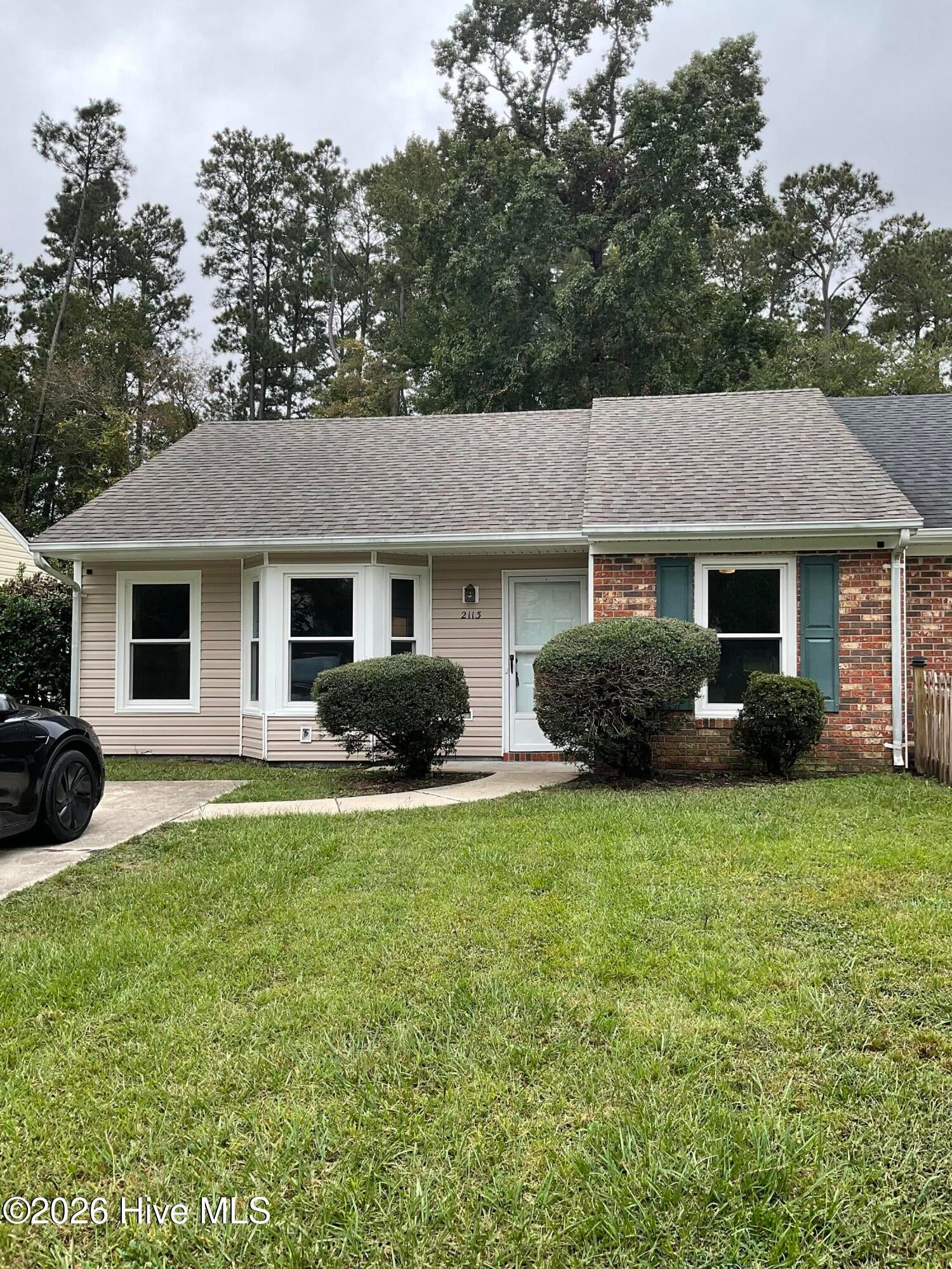 2113 Rolling Ridge Drive