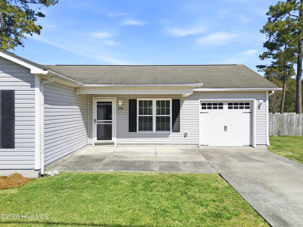 Photo of 234 Sweet Gum Lane, Richlands, NC 28574 (MLS # 100564497)