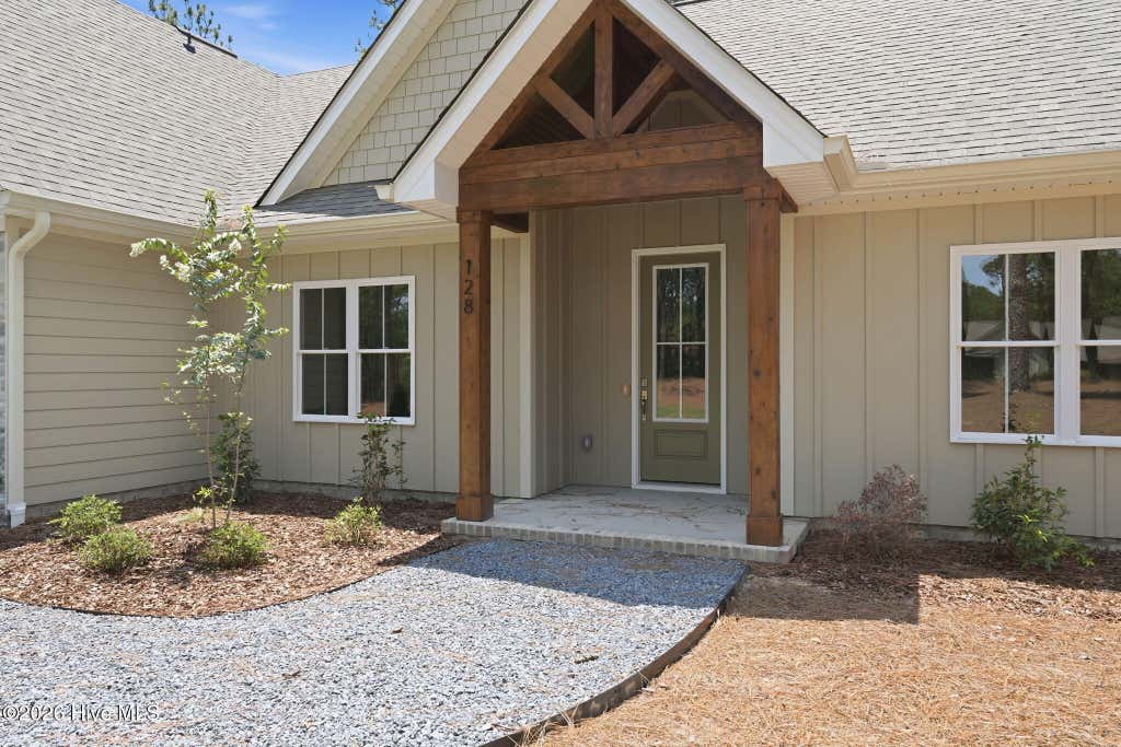 Photo of 128 Banbridge Drive, Seven Lakes, NC 27376 (MLS # 100590505)