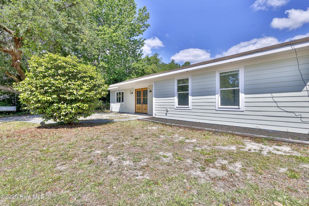 Photo of 134 W Brandywine Circle, Wilmington, NC 28411 (MLS # 100569906)