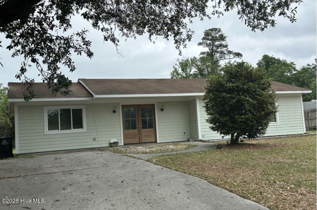 Photo of 134 W Brandywine Circle, Wilmington, NC 28411 (MLS # 100569906)