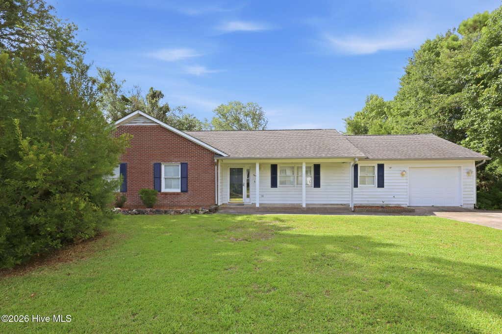 Photo of 3605 Plantation Road, Morehead City, NC 28557 (MLS # 100595075)