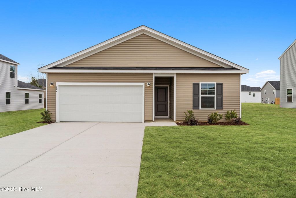 Photo of 604 S Squires Run Lane, Richlands, NC 28574 (MLS # 100515265)