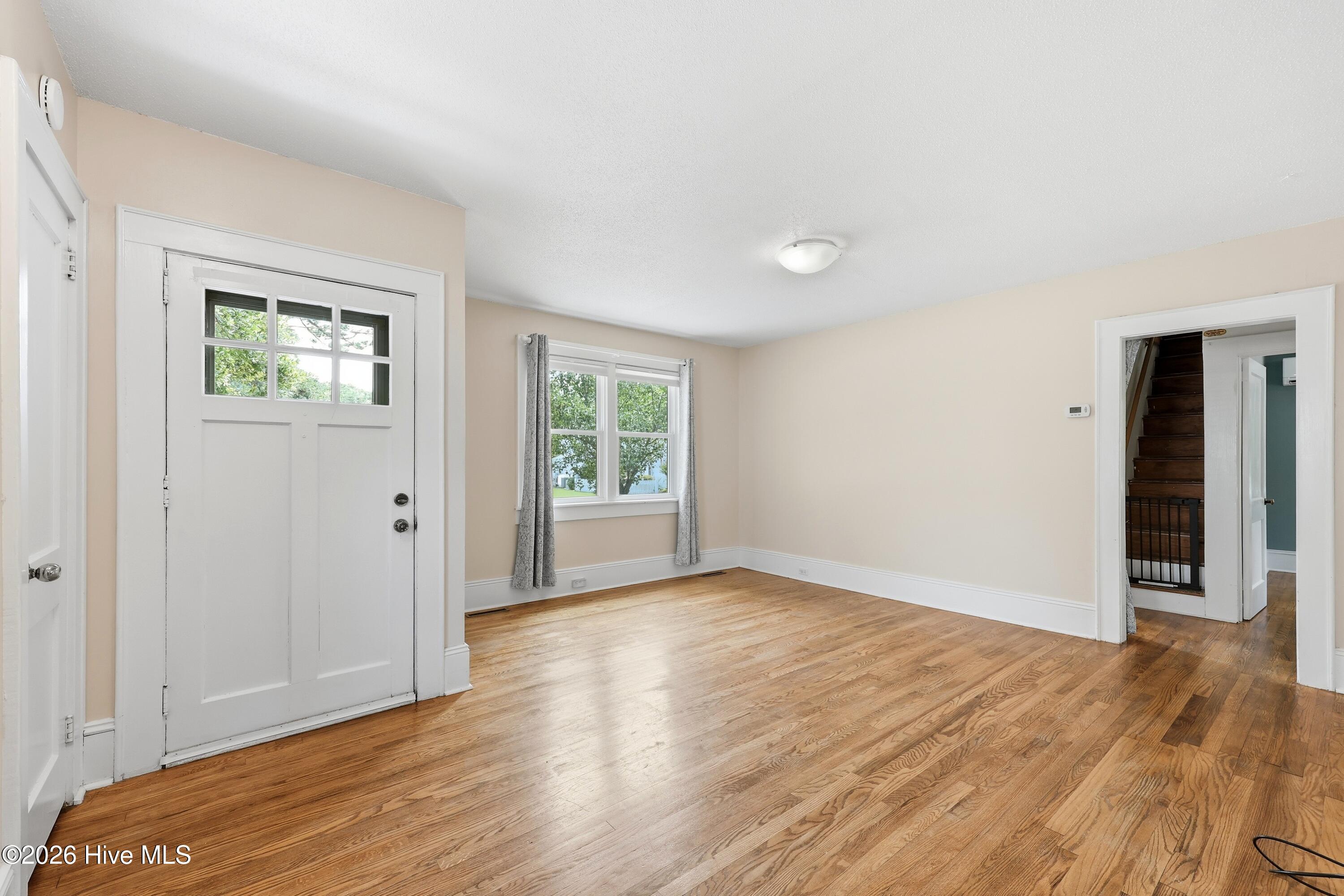 109 Noyes Avenue