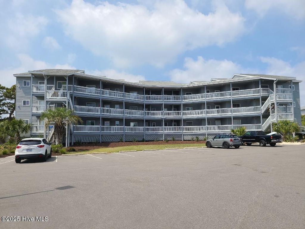 Photo of 400 Virginia Avenue #Unit 104b, Carolina Beach, NC 28428 (MLS # 100499294)